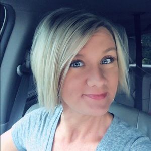 Meet your Posher, Traci